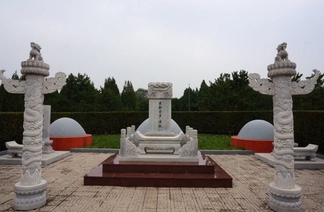 华龙皇家陵园环境怎么样？