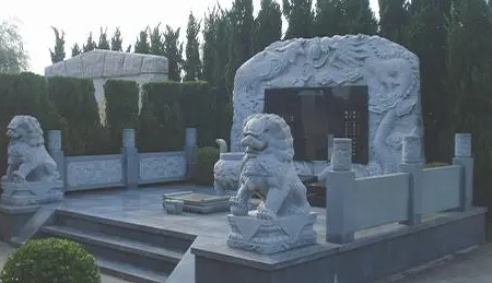墓地放石狮子有什么讲究