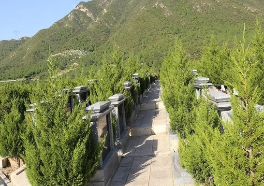 十三陵景仰园陵园墓地价格多少钱
