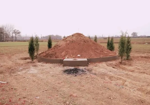 三天圆坟可以放鞭炮吗