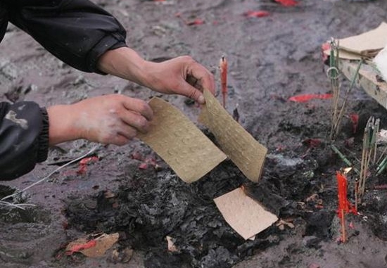三天圆坟什么人不能去