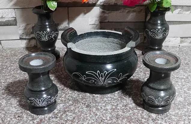 墓地前的香炉会收走吗