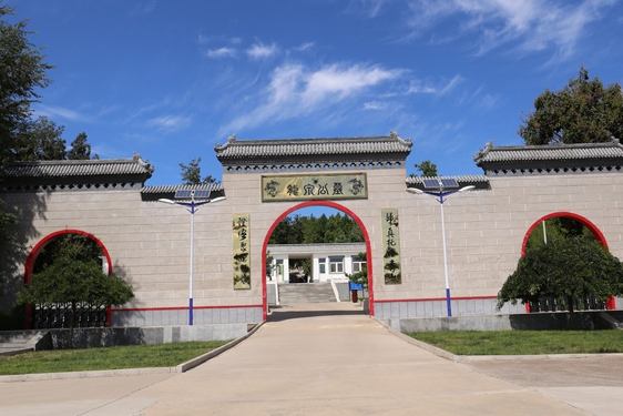 北京龙泉公墓风水怎么样啊